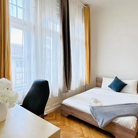 Rakoczi 59 Quarto em Acomodações Particulares Budapeste