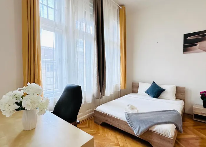 Rakoczi 59 Pansiyon Budapeşte